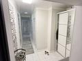 3-бөлмелі пәтер · 80.8 м² · 10/12 қабат, Абая 157 — Абая/Розыбакиева, бағасы: 63.9 млн ₸ в Алматы, Алмалинский р-н — фото 2