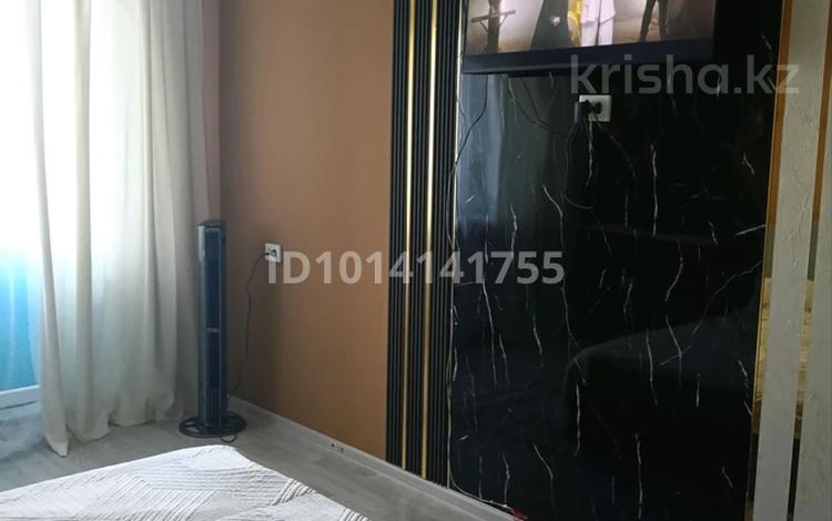1-бөлмелі пәтер · 32 м² · 4/5 қабат, Независимости 27, бағасы: 12 000 ₸ в Сатпаев — фото 2