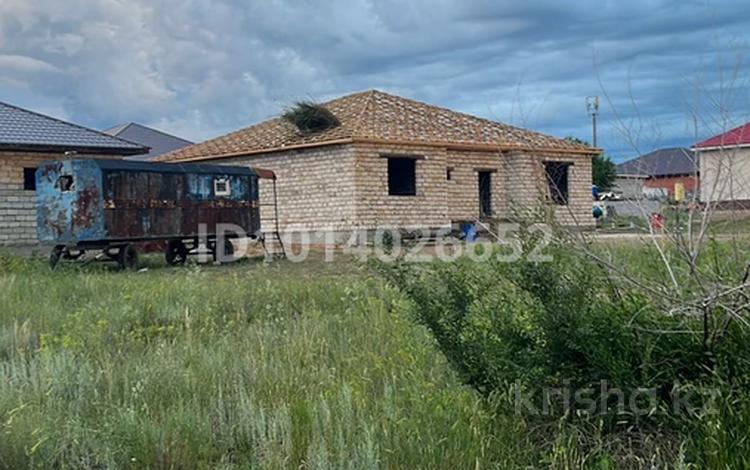 Жеке үй · 4 бөлме · 272 м² · 10 жүзд., Акжар-Плюс 266 — Акжар-Плюс магазин касында Шалкар магазин Гела жакын, бағасы: 21 млн ₸ в Актобе, жилой массив Акжар-2 — фото 2