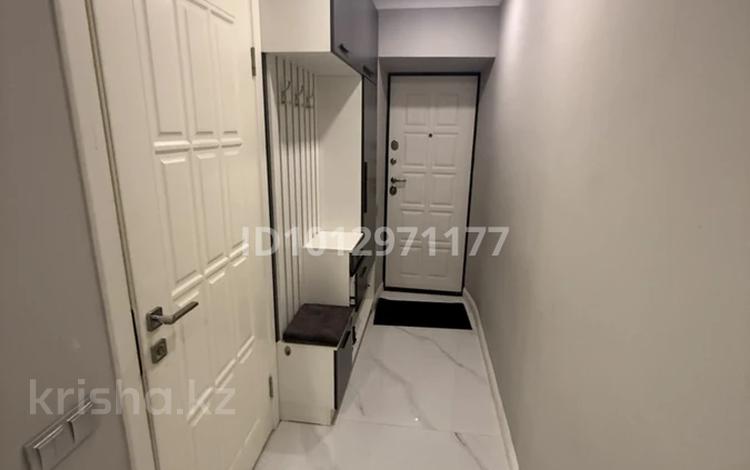 2-бөлмелі пәтер · 42 м² · 1/4 қабат, Клочкова 94 — Абая Ауезова, бағасы: 400 000 ₸ в Алматы, Алмалинский р-н — фото 2