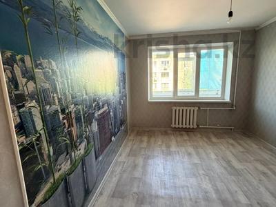 2-бөлмелі пәтер · 48 м² · 4/5 қабат, 2 ш/а., Братьев Жубановых, бағасы: 16 млн ₸ в Актобе, мкр 8