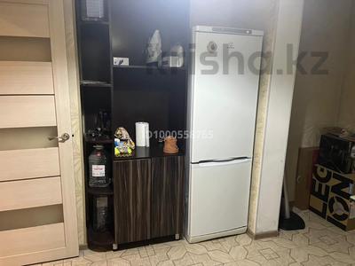 2-бөлмелі пәтер · 56 м² · 2/9 қабат, мкр Аксай-4 42, бағасы: 39 млн ₸ в Алматы, Ауэзовский р-н