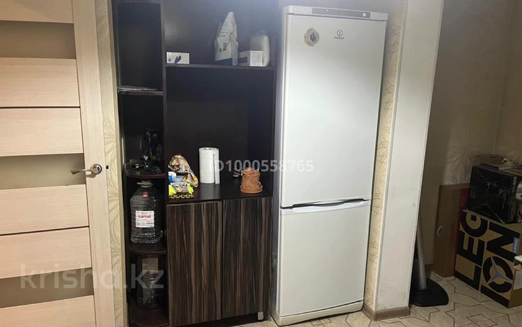 2-бөлмелі пәтер · 56 м² · 2/9 қабат, мкр Аксай-4 42, бағасы: 39 млн ₸ в Алматы, Ауэзовский р-н — фото 2