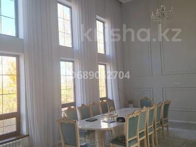 Отдельный дом · 6 комнат · 300 м² · 10 сот., Азербаева 1 — По баковской трассе за 95 млн ₸ в Туздыбастау (Калинино)