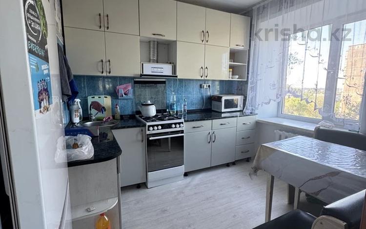 3-бөлмелі пәтер · 55 м² · 4/9 қабат, 6 микрорайон, бағасы: 10 млн ₸ в Темиртау — фото 2