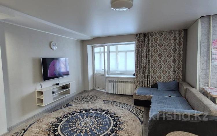 3-бөлмелі пәтер · 63 м² · 3/9 қабат, Кабанбай батыра 89 — Пермитина, бағасы: 34.9 млн ₸ в Усть-Каменогорске — фото 19
