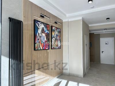 3-комнатная квартира · 100 м² · 4/9 этаж, Абулхайр-хана 69/4, 69/5 — Нурсая за 800 000 〒 в Атырау