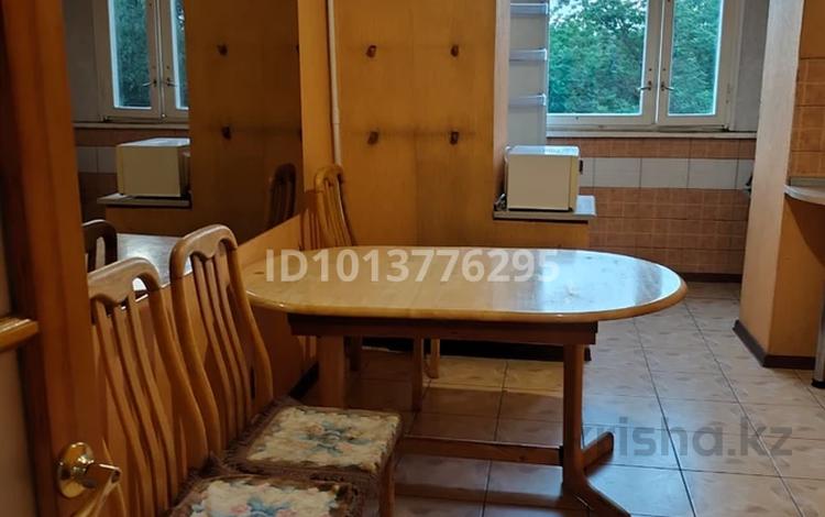 2-бөлмелі пәтер · 51.5 м² · 4/5 қабат, Райымбека 167а — Райымбека/Наурызбай Батыра, бағасы: 300 000 ₸ в Алматы, Жетысуский р-н — фото 2