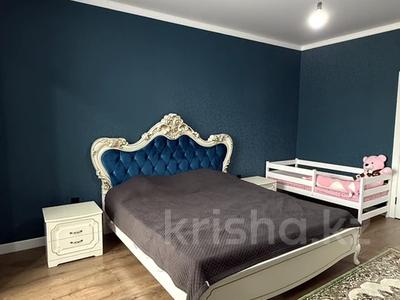 4-комнатная квартира · 125.1 м² · 6/10 этаж, ул. Самал за 42 млн 〒 в Уральске, мкр Школьник