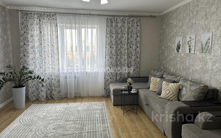 2-комнатная квартира · 76.2 м² · 6/9 этаж, мкр Кадыра Мырза-Али 20 за 32.5 млн ₸ в Уральске — фото 2
