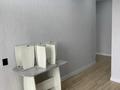 1-комнатная квартира · 42 м² · 5/8 этаж, Муканова 51 за 170 000 ₸ в Караганде, Казыбек би р-н — фото 2