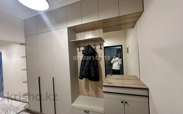 4-комнатная квартира · 77 м² · 2/16 этаж, Манаса 109а — Манаса за 700 000 〒 в Алматы, Алмалинский р-н — фото 2