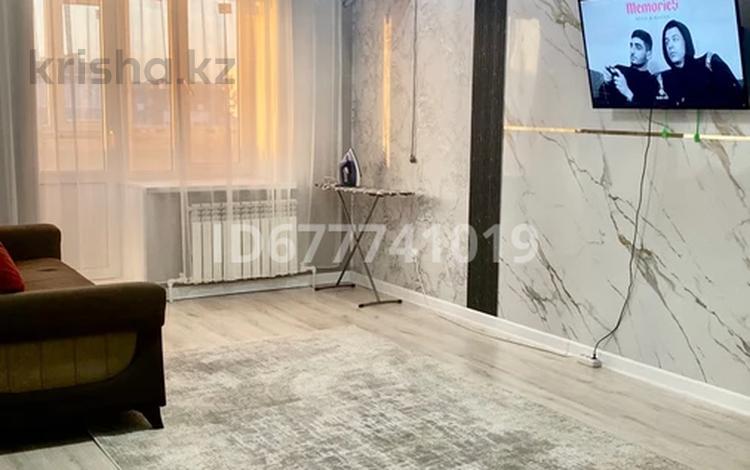 1-бөлмелі пәтер · 54 м² · 6/9 қабат, мкр. Алтын орда, Мангілік ел — Мәнгілік ел, М Шокай, бағасы: 10 000 ₸ в Актобе — фото 81