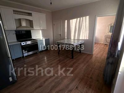 Отдельный дом · 1 комната · 50 м², Желтоксан 6 — ул Астана за 180 000 〒 в 