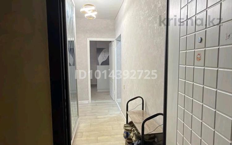 2-комнатная квартира · 60 м² · 1/5 этаж, мкр Айнабулак-2 за 43 млн ₸ в Алматы, Жетысуский р-н — фото 2