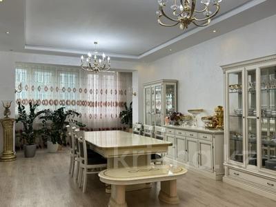 4-бөлмелі пәтер · 138.6 м² · 5/15 қабат, Навои 60, бағасы: 123 млн ₸ в Алматы, Ауэзовский р-н