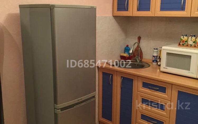 1-комнатная квартира · 45 м² · 4/5 этаж, улица Желтоксан 16 за 20 000 ₸ в Балхаше — фото 2