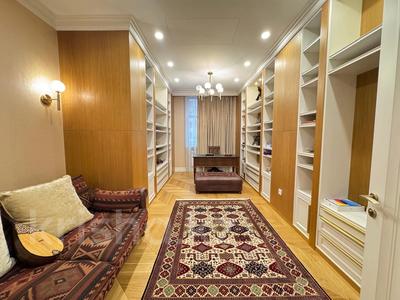 6-комнатная квартира · 315 м² · 3/7 этаж, Мкр «Мирас» 25/1-4 за 492 млн 〒 в Алматы, Бостандыкский р-н