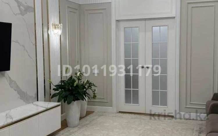 3-бөлмелі пәтер · 115 м² · 7/19 қабат, мкр Мамыр-1 26/1, бағасы: 120 млн ₸ в Алматы, Ауэзовский р-н — фото 2