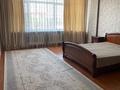 5-комнатная квартира, 165 м², 5/5 этаж помесячно, Сатпаева за 400 000 〒 в Атырау — фото 7