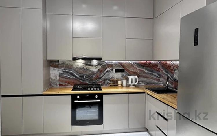2-бөлмелі пәтер · 75 м² · 1/5 қабат, мкр. Алтын орда 23 Д — Тауелсиздик, бағасы: 280 000 〒 в Актобе — фото 2