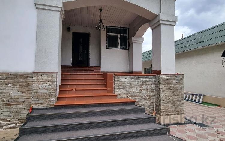 Отдельный дом · 4 комнаты · 306.1 м² · 7.4 сот., Карагандинская за 80 млн 〒 в Экибастузе — фото 2