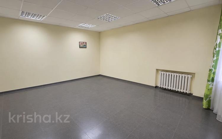 Свободное назначение, офисы, магазины и бутики, салоны красоты, медцентры и аптеки, образование, развлечения · 55 м² за 21.5 млн ₸ в Астане — фото 10