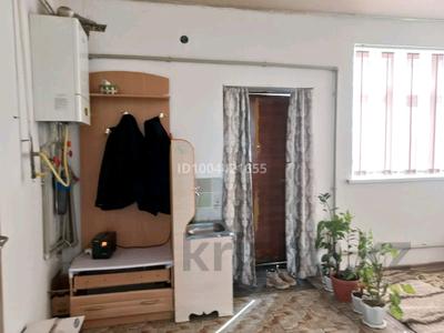 Жеке үй · 4 бөлме · 80 м² · 60 жүзд., Ақбұлым ш/а., бағасы: 70 000 ₸ в Таразе, мкр Акбулым