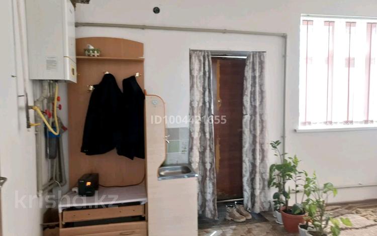 Жеке үй · 4 бөлме · 80 м² · 60 жүзд., Ақбұлым ш/а., бағасы: 70 000 ₸ в Таразе, мкр Акбулым — фото 2