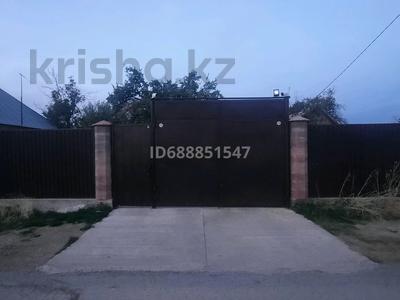 Жеке үй · 5 бөлме · 160 м² · 8 жүзд., мкр Ынтымак , Цветочная 10, бағасы: 45 млн ₸ в Шымкенте, Абайский р-н