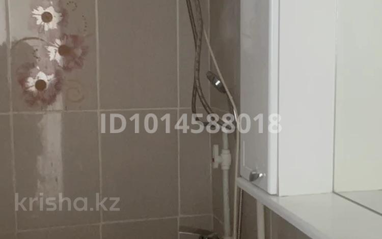 2-комнатная квартира · 49 м² · 3/5 этаж, Майкудук, 16й микрорайон — Горняк за 120 000 ₸ в Караганде, Алихана Бокейханова р-н — фото 2