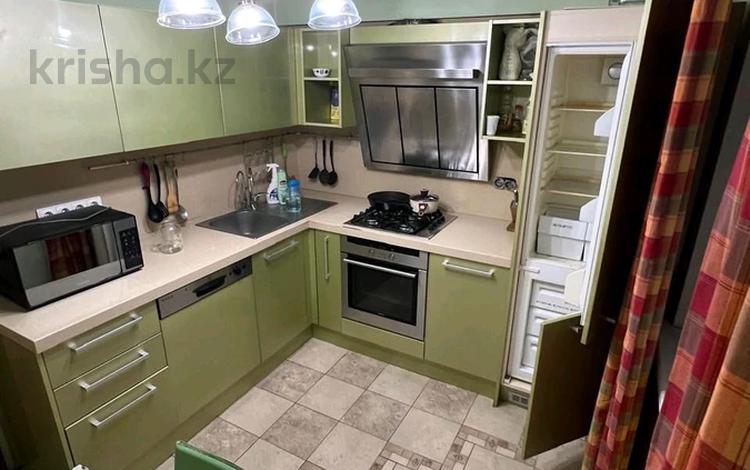 3-комнатная квартира · 80 м² · 6/9 этаж, Достык 103/10 за 380 000 ₸ в Алматы, Медеуский р-н — фото 2
