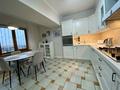 4-комнатная квартира · 120 м² · 8/8 этаж, проспект Достык 42 — Достык - Кабанбай батыра за 660 000 ₸ в Алматы, Медеуский р-н — фото 3