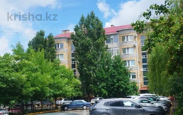 3-бөлмелі пәтер · 91 м² · 4/5 қабат, мкр 8, Санкибай батыра 28б — Молдагулова, бағасы: 35.5 млн ₸ в Актобе — фото 17