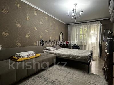 2-комнатная квартира · 50 м² · 2/5 этаж, мкр Аксай-2 — Трое би-Момыш Улы за 300 000 〒 в Алматы, Ауэзовский р-н