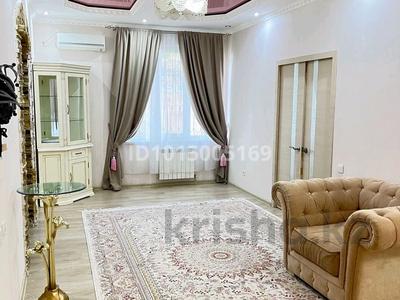3-комнатная квартира · 110 м² · 1/5 этаж, 15-й мкр 64 за 20 000 ₸ в Актау