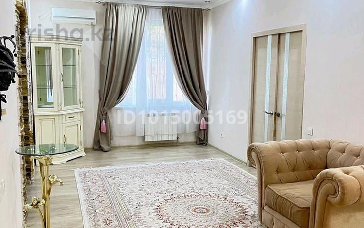 3-бөлмелі пәтер · 110 м² · 1/5 қабат, 15-ш/а. 64, бағасы: 20 000 ₸ в Актау, 15-й мкр — фото 2