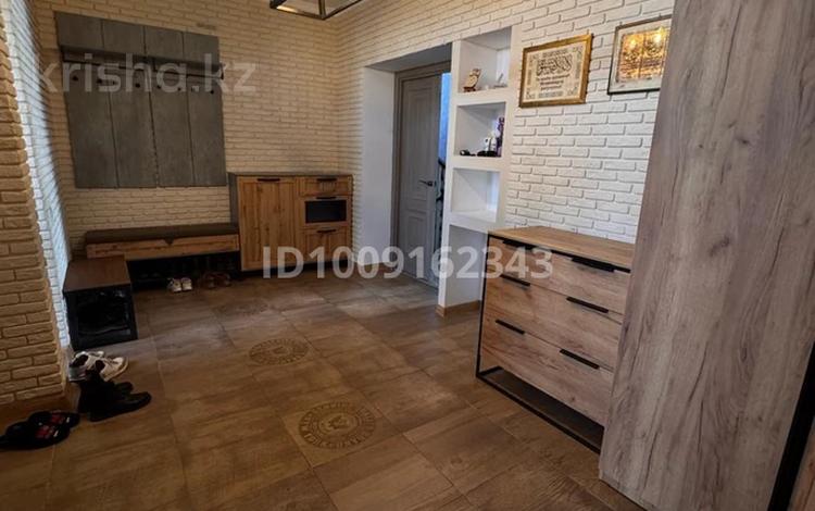 Жеке үй · 6 бөлме · 420 м² · 10 сот., мкр Кунгей 4 — ул Акселеу Сейдимбека, бағасы: 99 млн ₸ в Караганде, Казыбек би р-н — фото 2