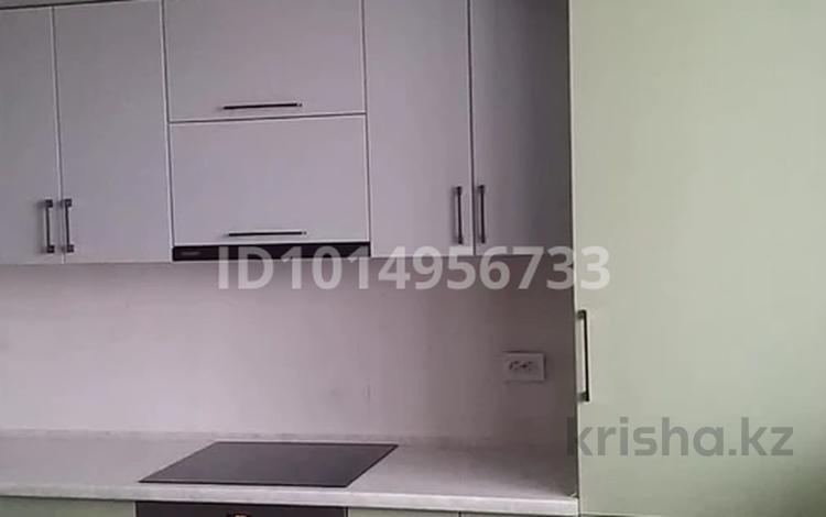 1-комнатная квартира · 52 м² · 12/12 этаж, Акмешит 11 за 26.9 млн ₸ в Астане, Есильский р-н — фото 2