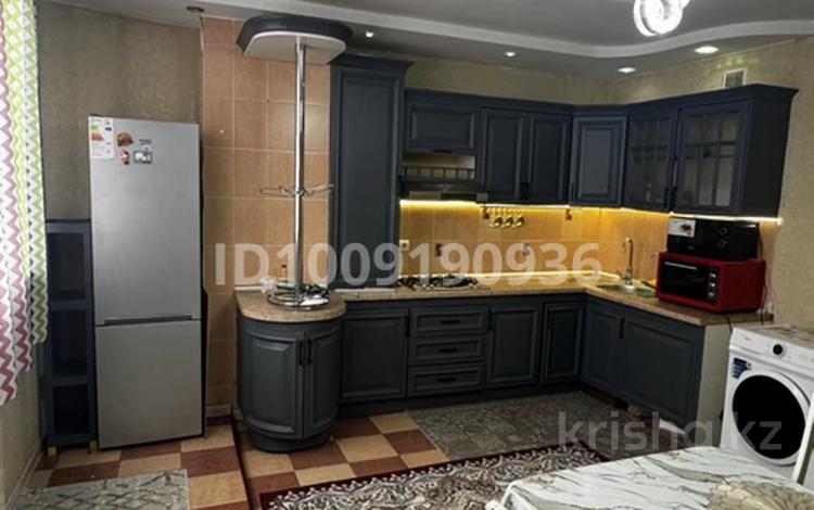 1-комнатная квартира · 48 м² · 3/10 этаж, мкр Жетысу-4 23 за 250 000 ₸ в Алматы, Ауэзовский р-н — фото 17