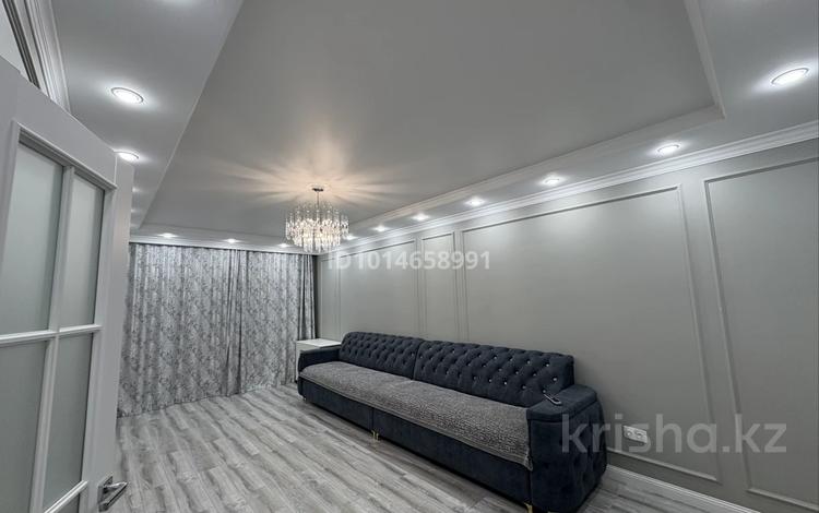 4-комнатная квартира · 110 м² · 1/11 этаж, Тауелсиздик 34/10 за 800 000 ₸ в Астане, Алматы р-н — фото 2