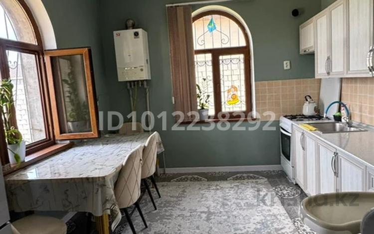 Отдельный дом · 2 комнаты · 100 м² · 8 сот., мкр Северо-Запад 90 — Тын Дала за ~ 40 млн ₸ в Шымкенте, Абайский р-н — фото 2