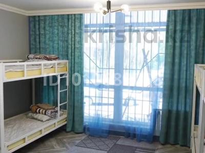 4 комнаты · 500 м² · 1 этаж, мкр Аксай-1А 27 за 2 000 〒 в Алматы, Ауэзовский р-н