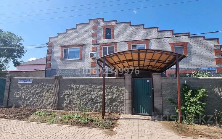 Жеке үй · 7 бөлме · 300 м² · 10 сот., Дегерес 28 — Бурабай, бағасы: 190 млн 〒 в Астане, Алматы р-н — фото 69