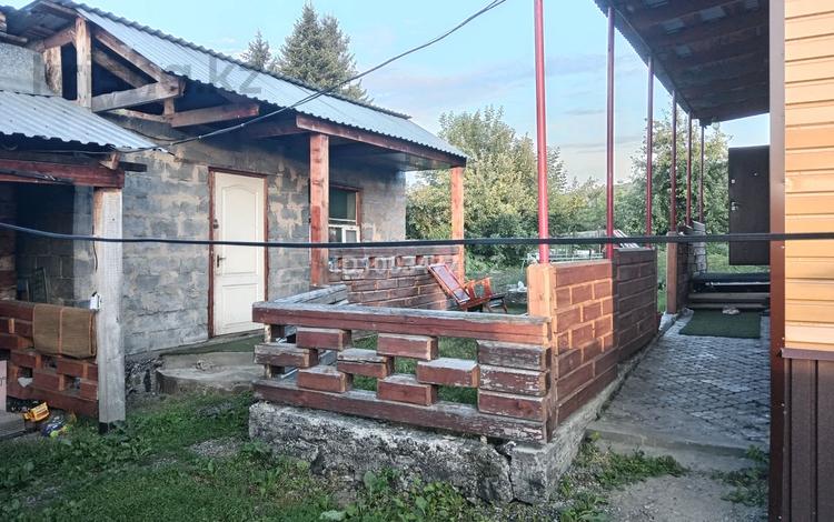 Отдельный дом · 3 комнаты · 82 м² · 6 сот., Металлургов 6 — Ост. Лыжная база за 11 млн ₸ в Алтае — фото 2