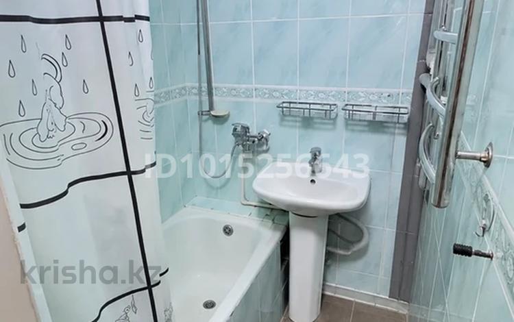 2-бөлмелі пәтер · 57 м² · 2/4 қабат, 17-шағынаудан 22 — Рыскулова и Еримбетова, бағасы: 180 000 ₸ в Шымкенте, Аль-Фарабийский р-н — фото 2