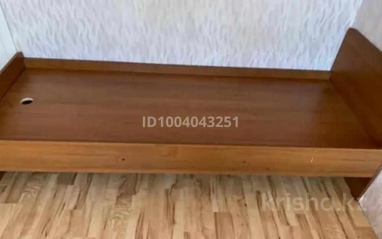 1 бөлме · 14 м², Серикбаева 1/1, бағасы: 115 000 ₸ в Усть-Каменогорске — фото 2