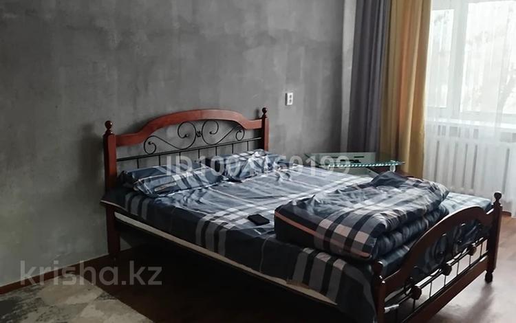 1-комнатная квартира · 33 м² · 3/5 этаж, Майкудук, 13й микрорайон 9 — Автостанция за 1 000 ₸ в Караганде, Алихана Бокейханова р-н — фото 2