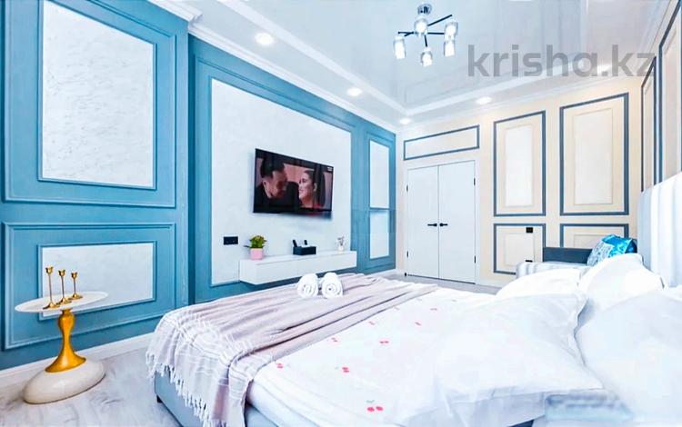 3-комнатная квартира · 120 м² · 10/15 этаж, 17-й мкр, ​17-й микрорайон 6 — МОРЕ,АКВАПАРК,ХАЛЫК АРЕНА,ЦЕНТР ГОРОДА за 23 000 ₸ в Актау — фото 2