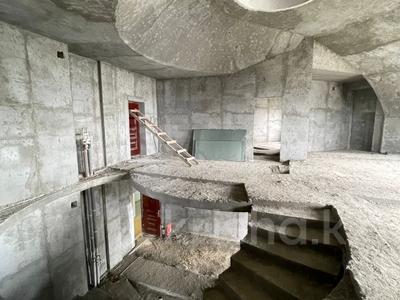 Пәтерлер в Мангистауской обл.: 7-бөлмелі пәтер · 325.75 м² · 17/17 қабат, 14-й мкр 73, бағасы: ~ 162.9 млн 〒 7-бөлмелі пәтер · 325.75 м² · 17/17 қабат, 14-й мкр 73, бағасы: ~ 162.9 млн 〒 в Актау